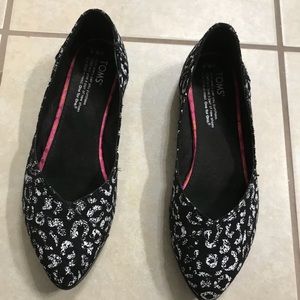 TOMS flats